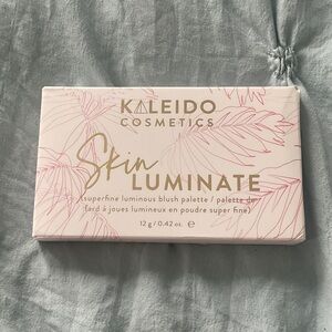 NEW Kaleido Cosmetics Skin Luminate Blush Palette - Pink